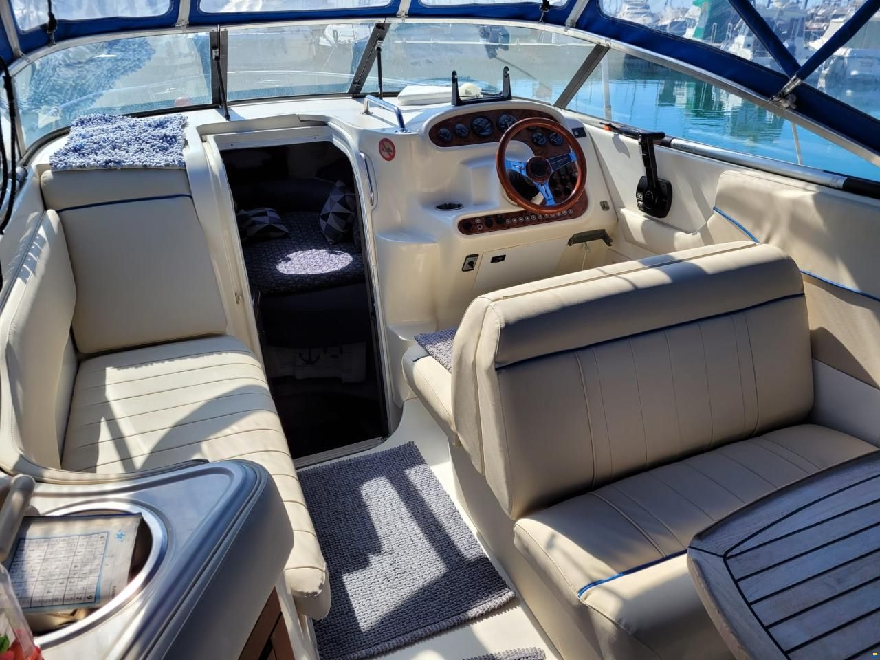 Monterey 262