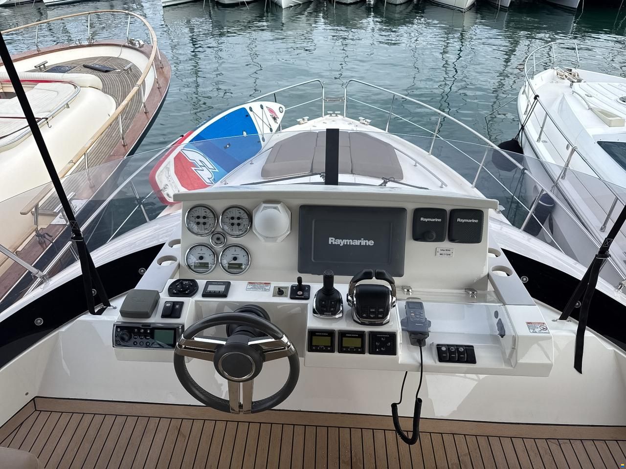 Sealine F42