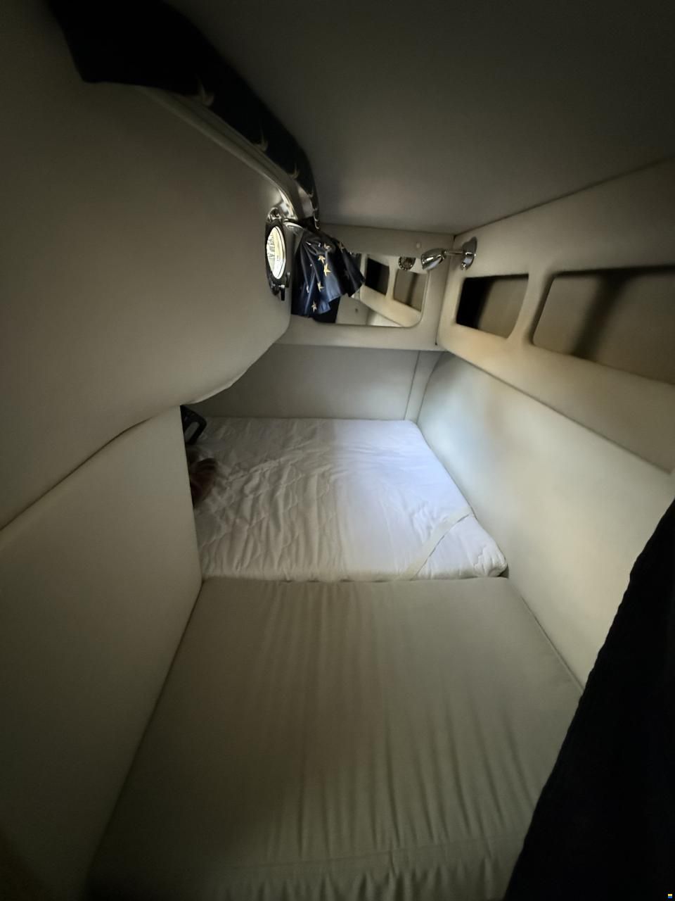 Crownline 260CR