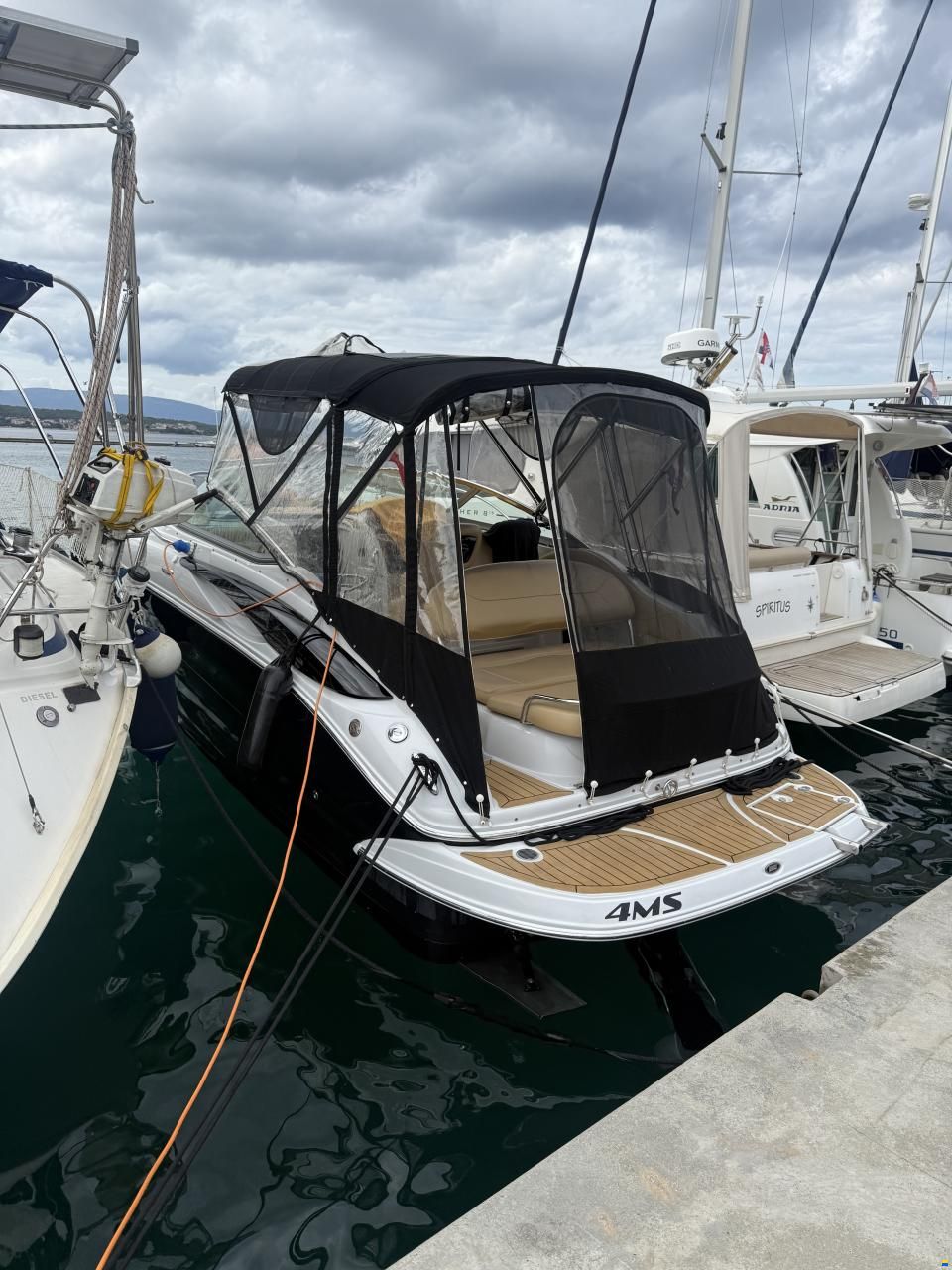Crownline 260CR