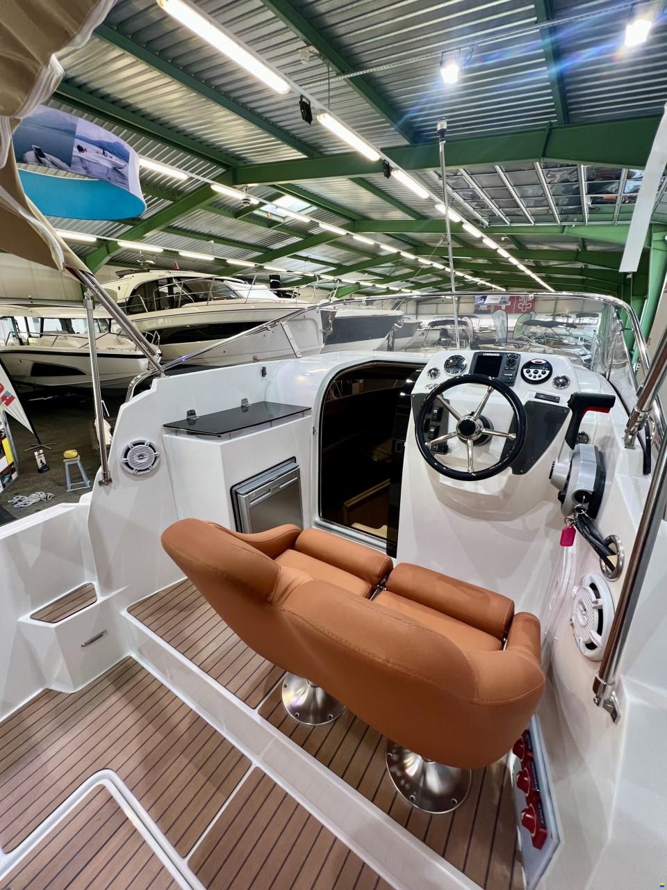 Aqua Royal 680