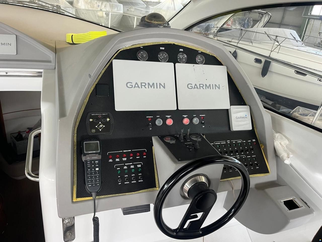 Pershing 46