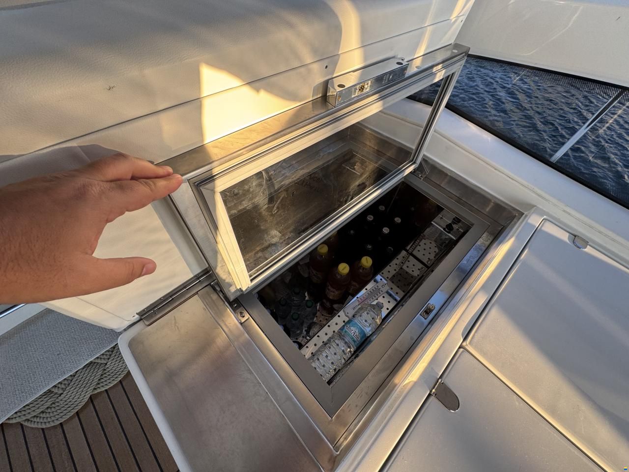 Pershing 46