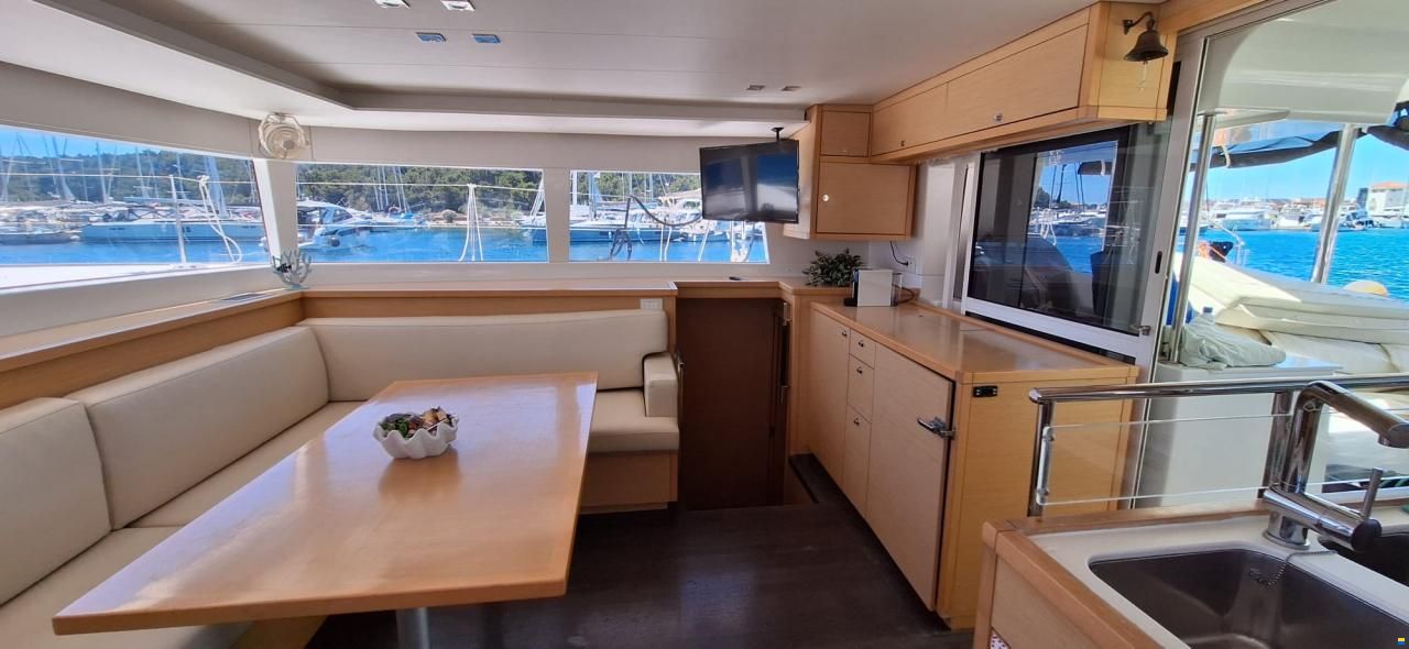 Lagoon 450 F