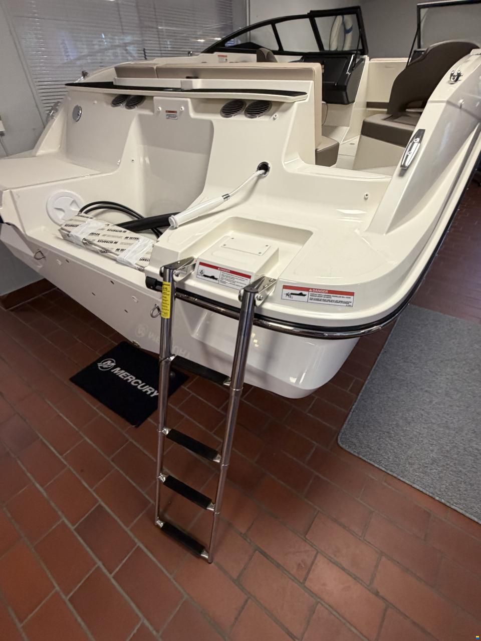 Bayliner V20