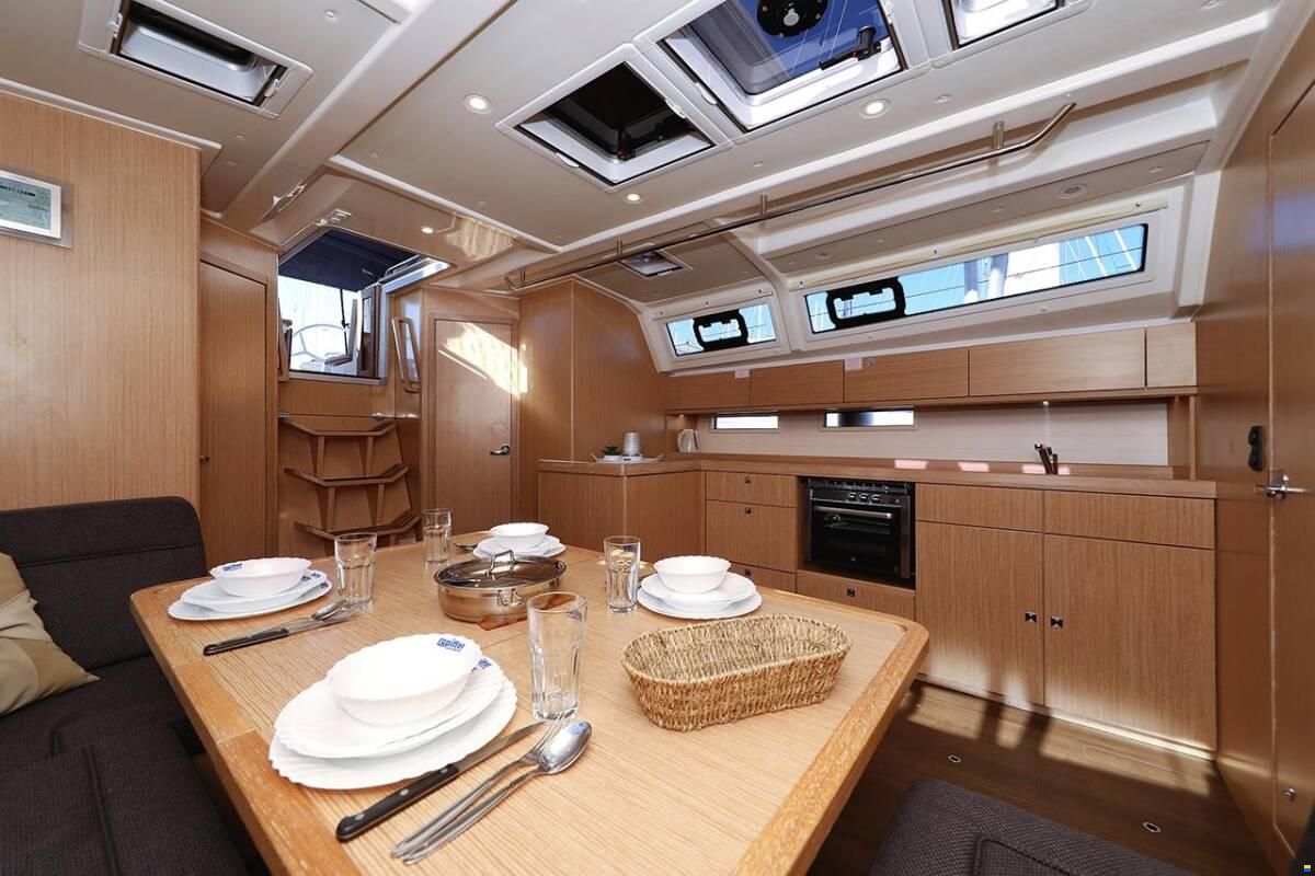 Bavaria CRUISER 46