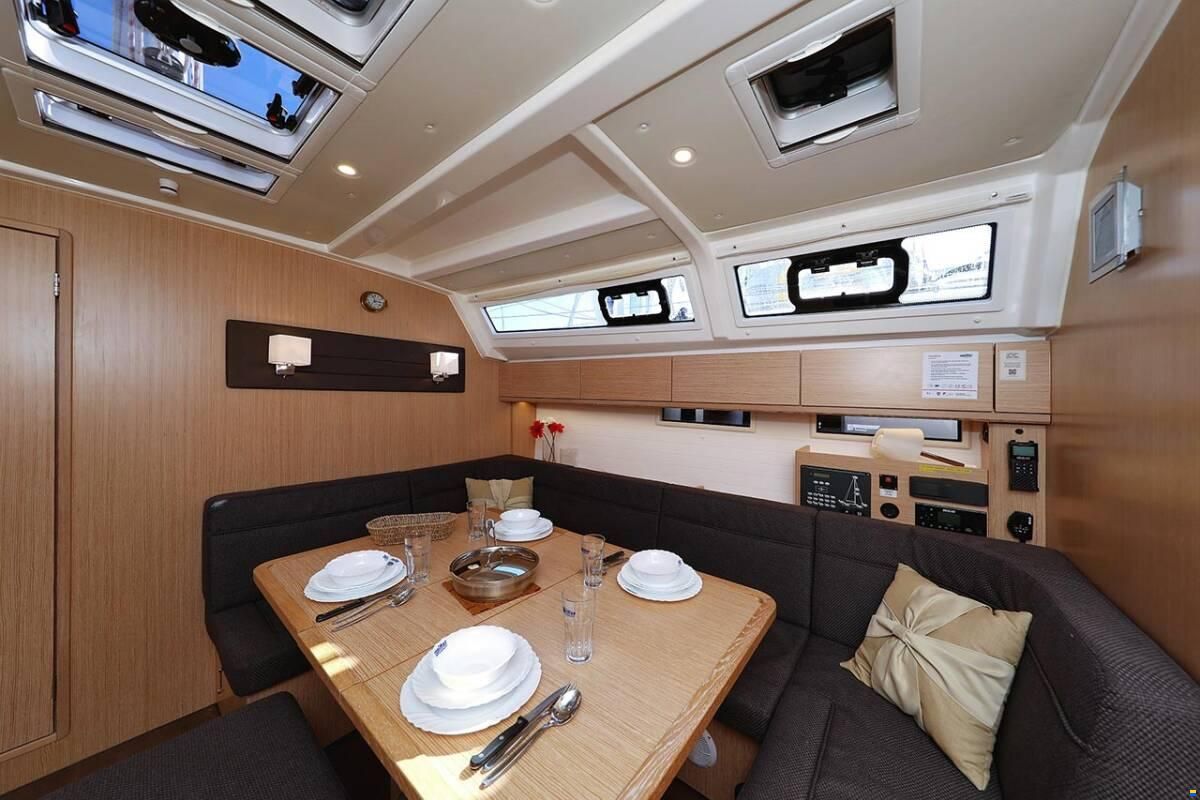 Bavaria CRUISER 46