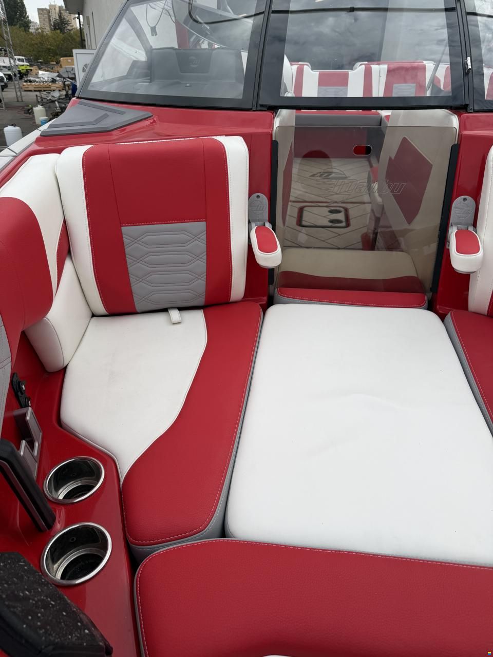 Malibu 25LSV