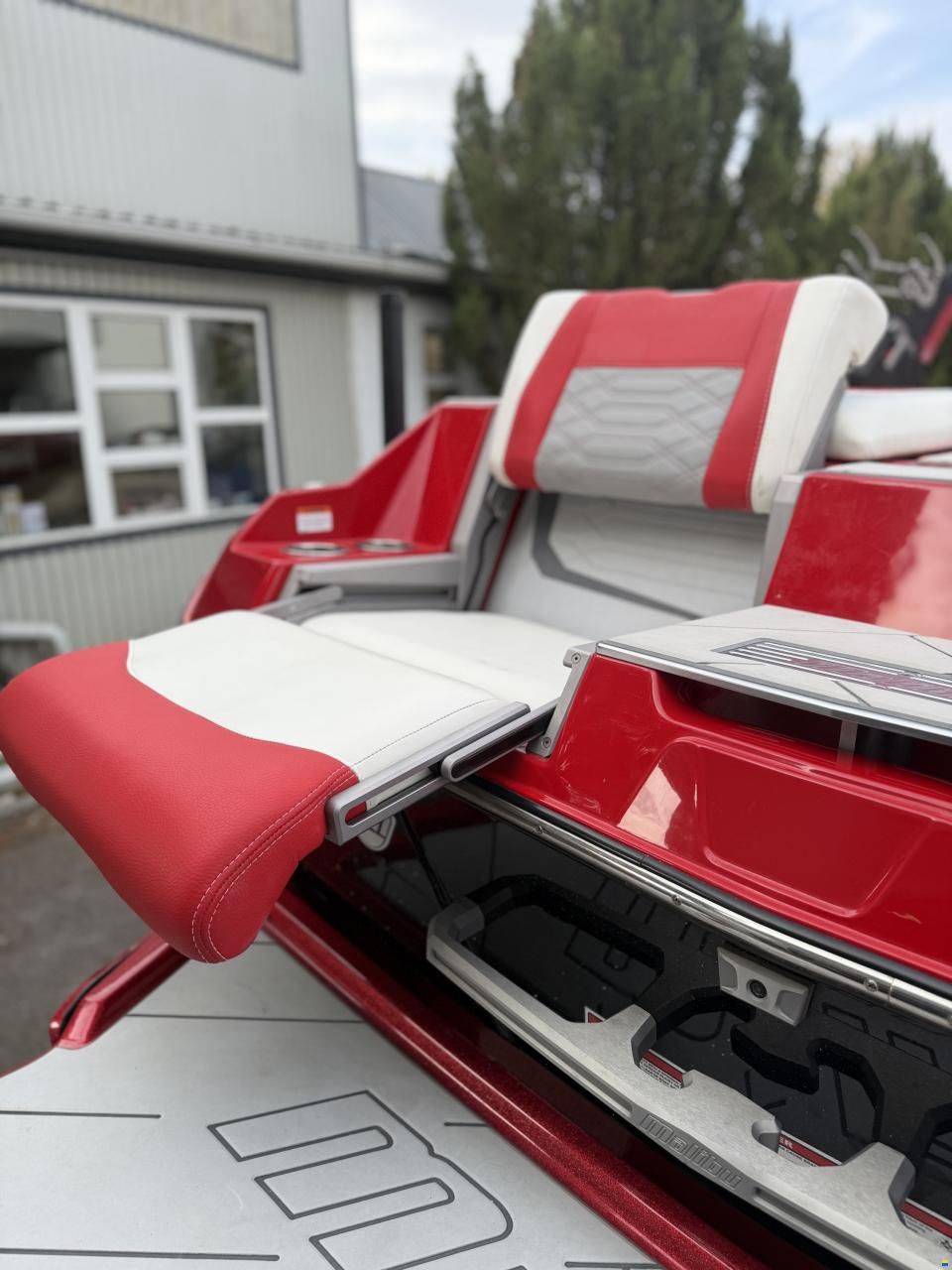 Malibu 25LSV