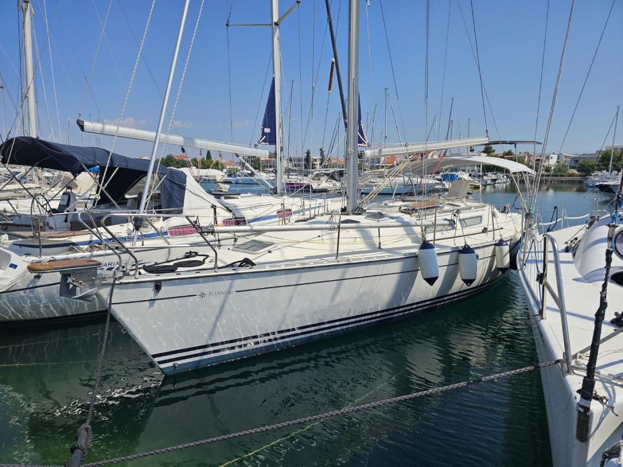 Jeanneau Sun Odyssey 37.2