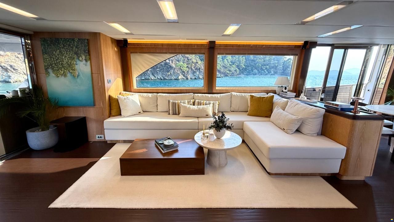 Monte Carlo Yachts 86