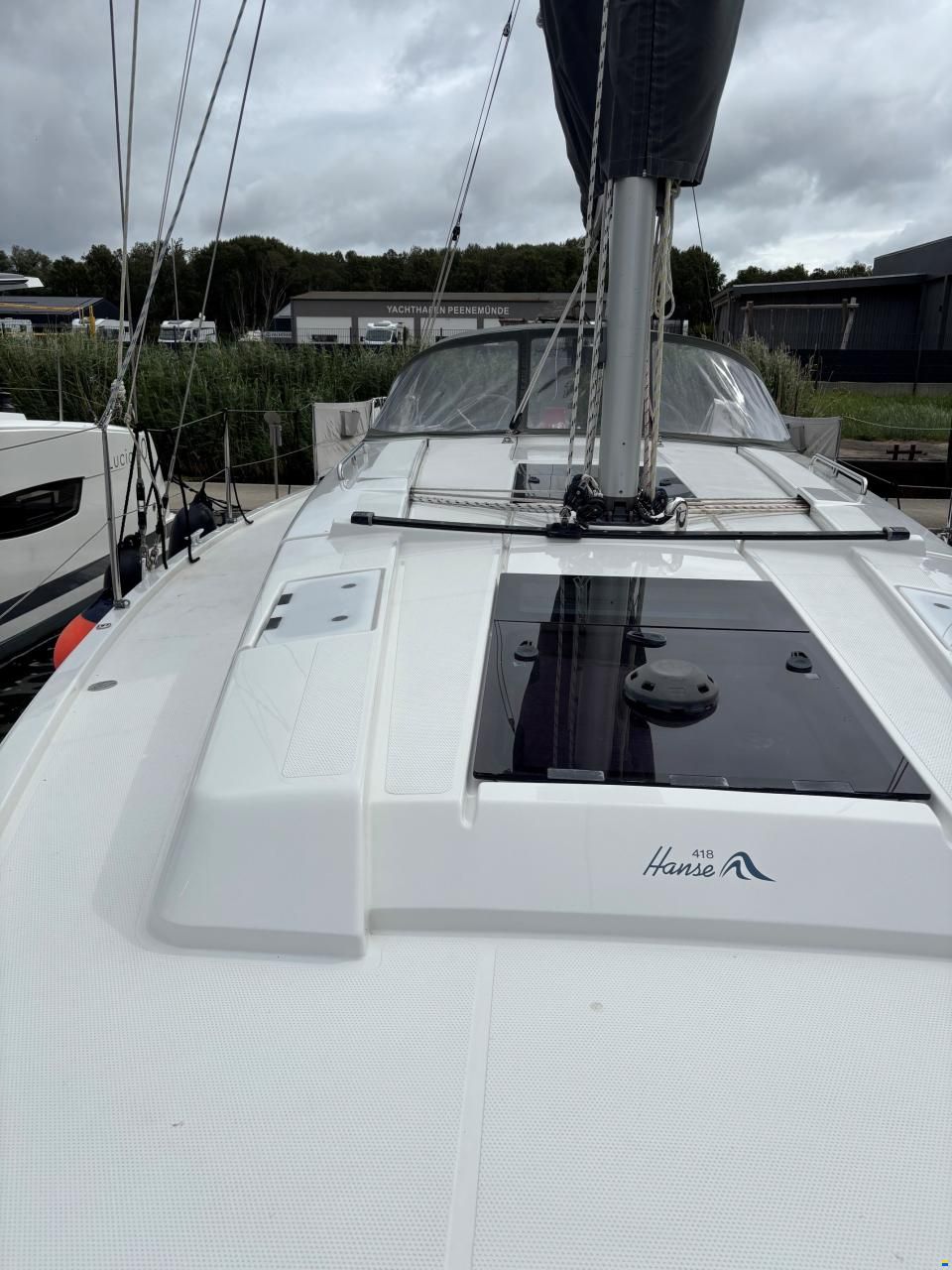 Hanse 418