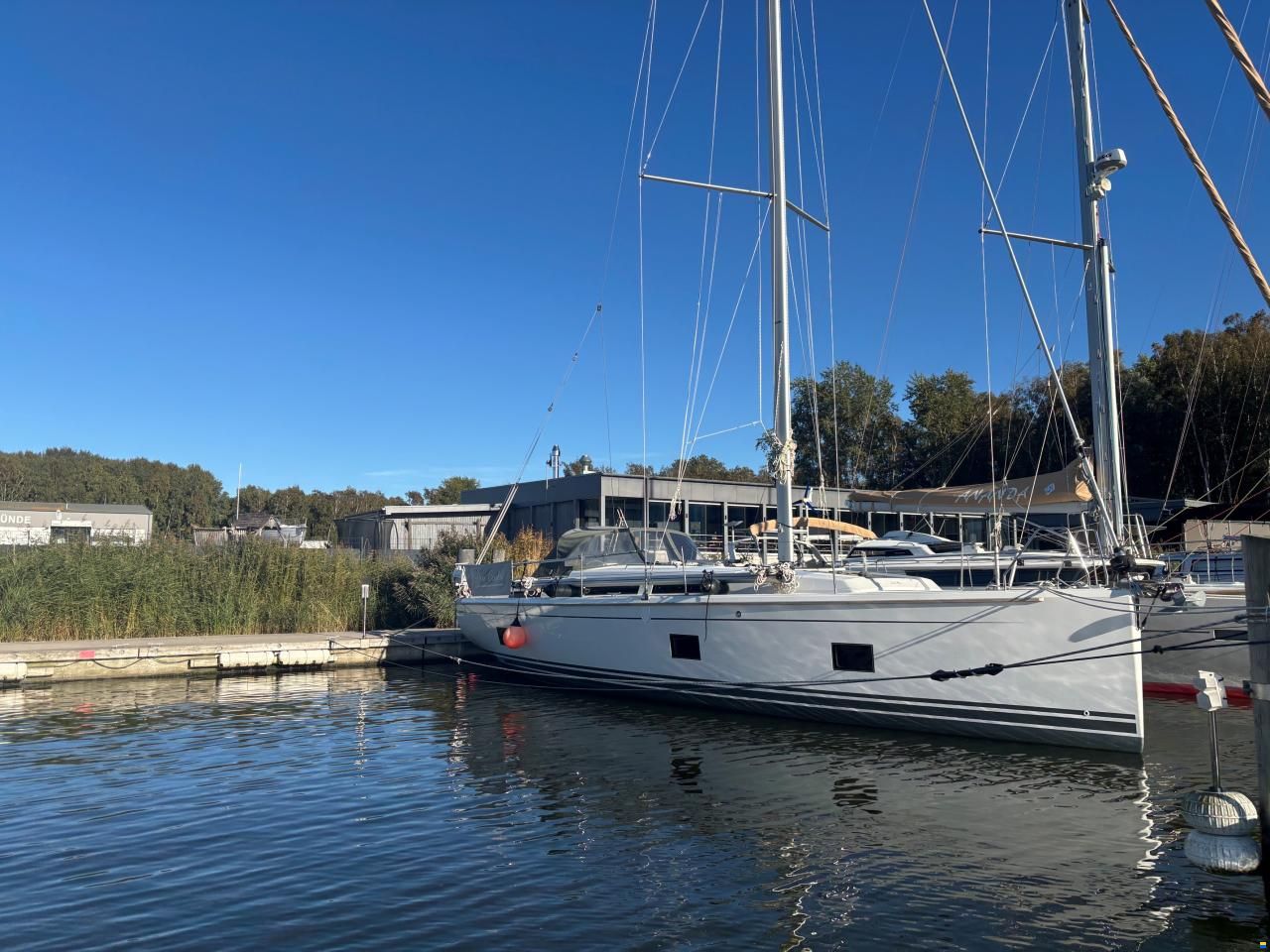 Hanse 418
