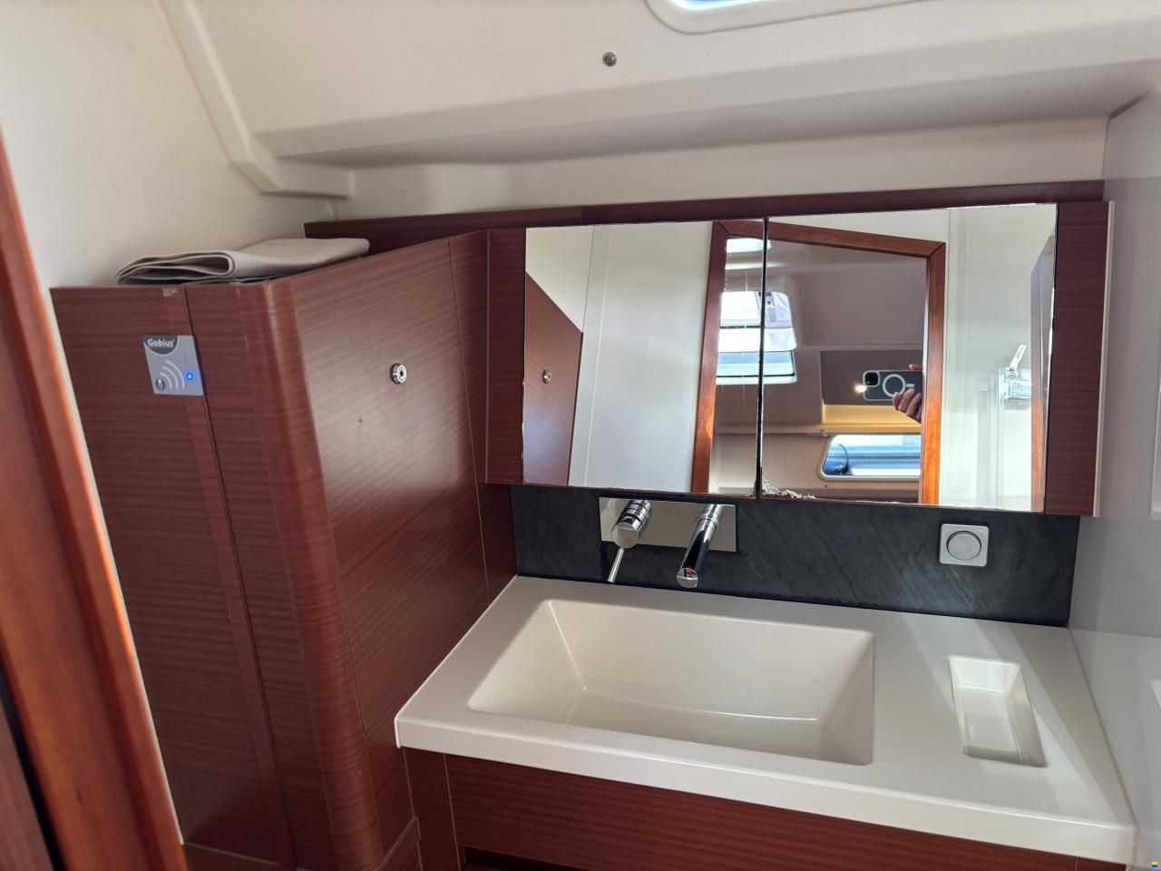 Hanse 418