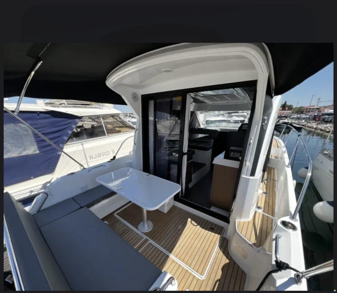 Beneteau Antares 9 OB