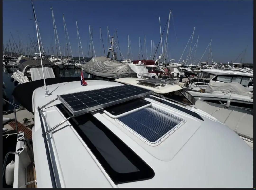 Beneteau Antares 9 OB
