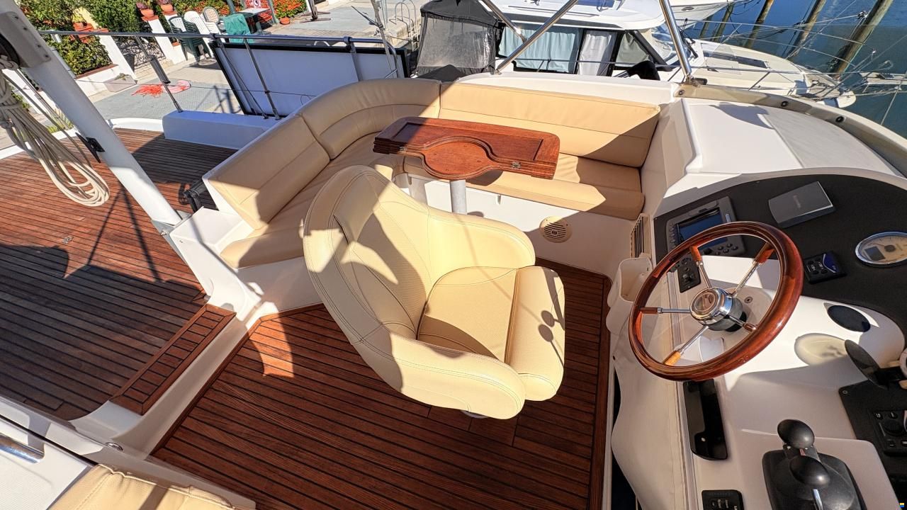 Beneteau Swift Trawler 42