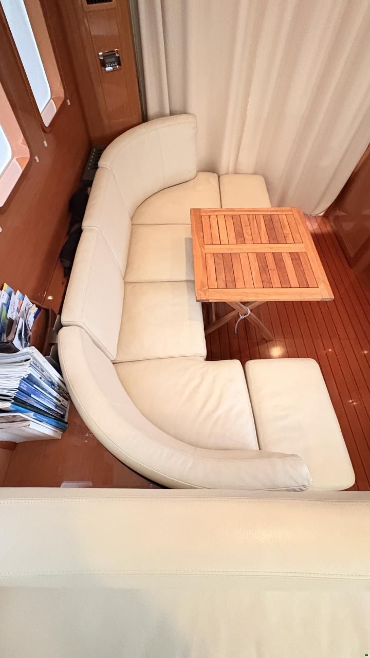 Beneteau Swift Trawler 42