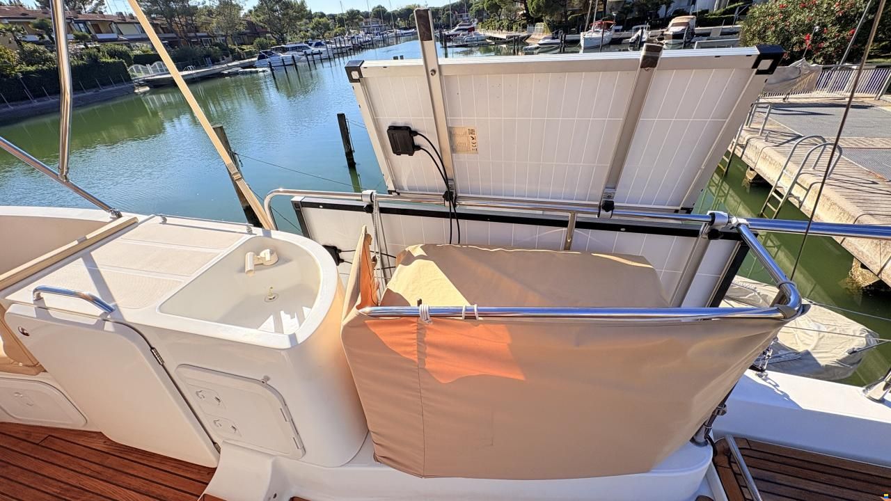 Beneteau Swift Trawler 42