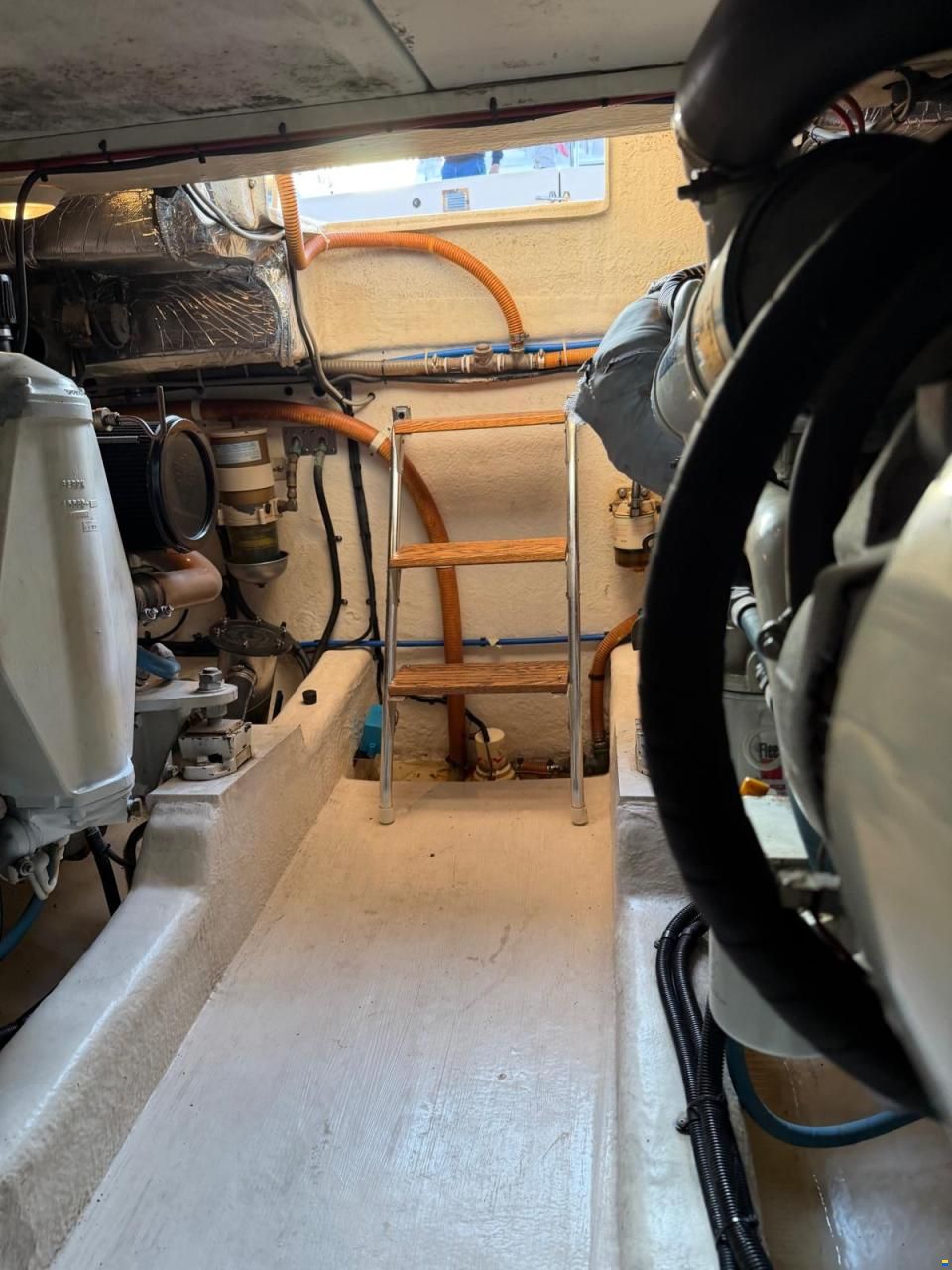Riviera Marine 43