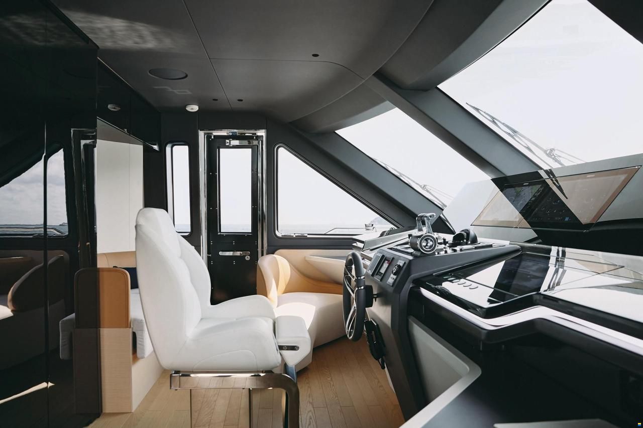 Azimut Grande Trideck