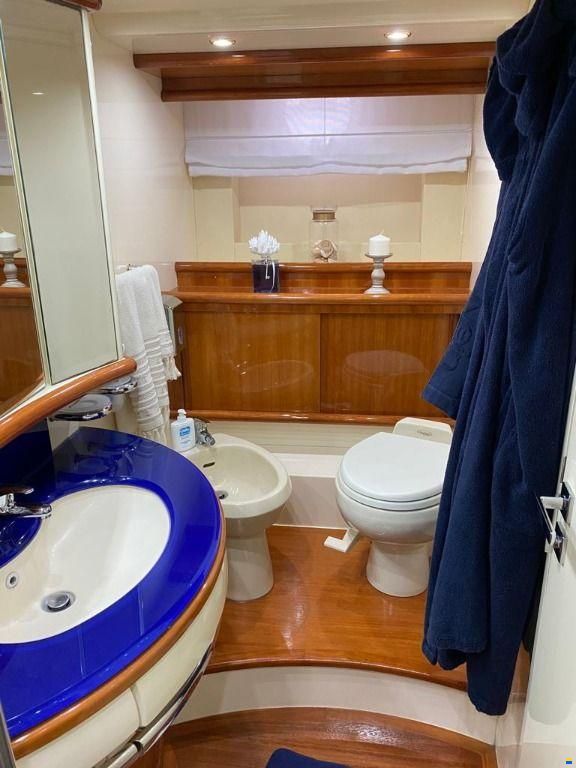 Azimut AZ 62