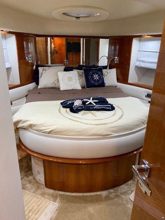 Azimut AZ 62