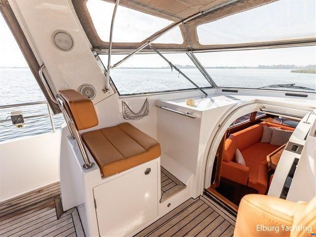 Trader 42 - Cabrio