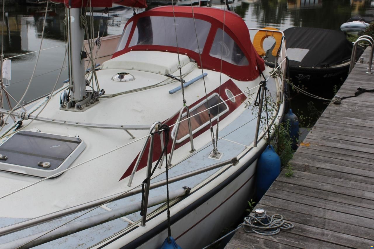 Dehler 28