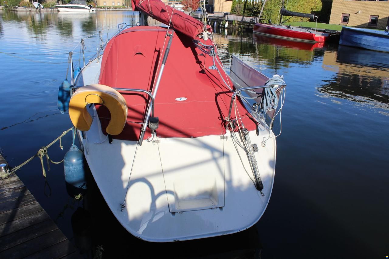 Dehler 28