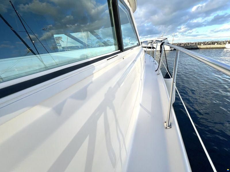 Sea Ray 400 Sedan Bridge