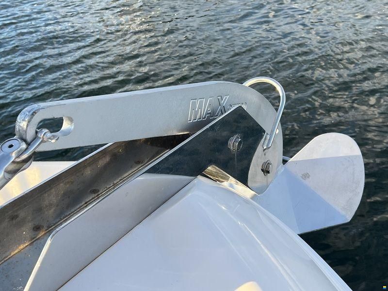 Sea Ray 400 Sedan Bridge
