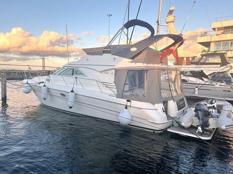 Sea Ray 400 Sedan Bridge