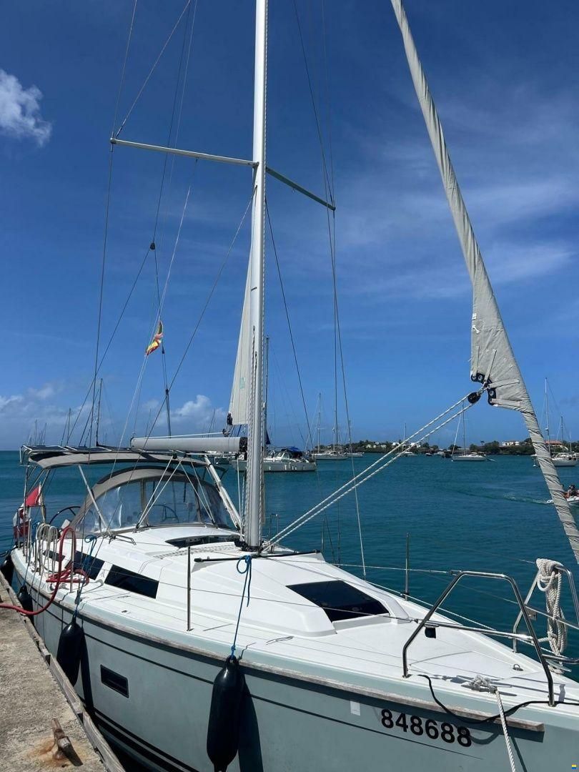 Hanse 348