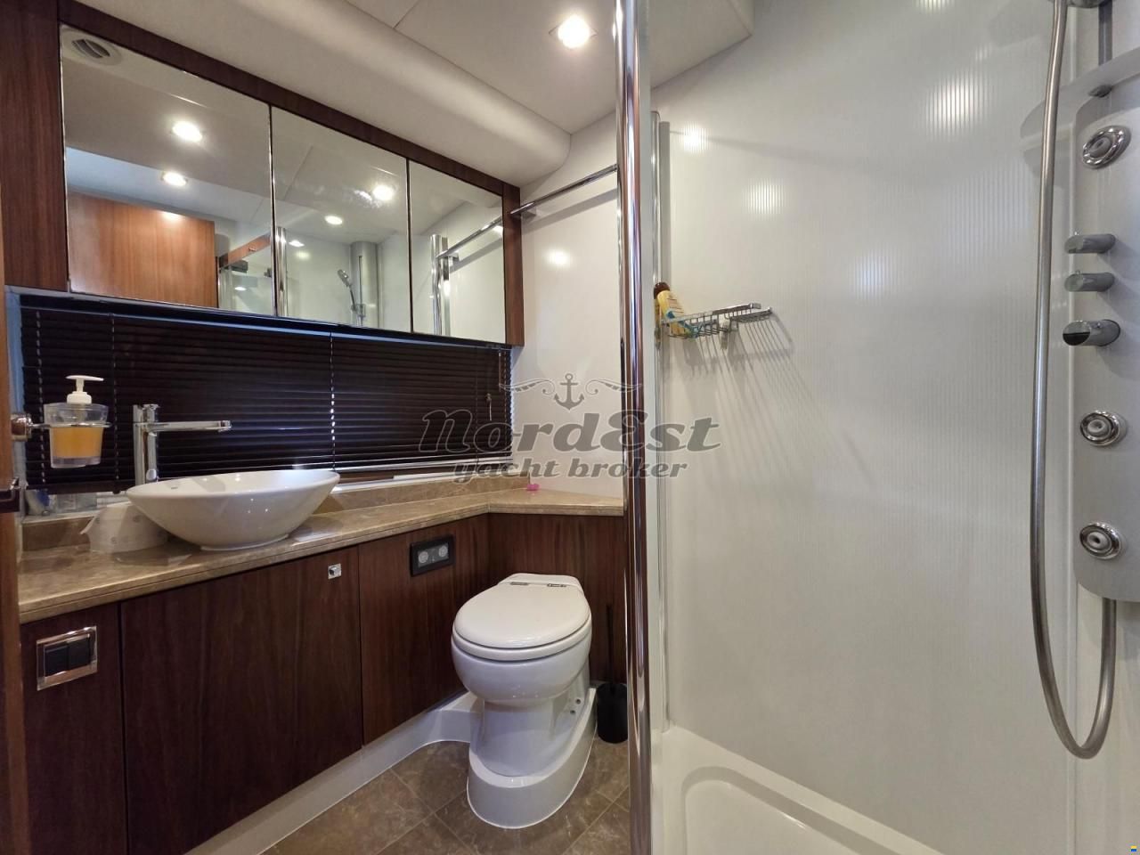 Sunseeker Manhattan 70
