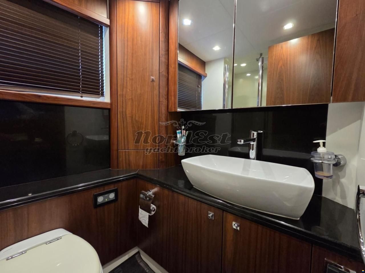 Sunseeker Manhattan 70