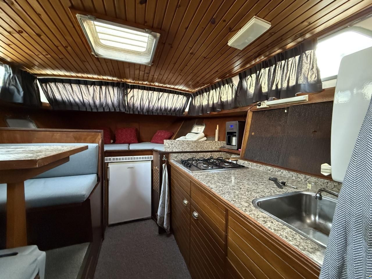 Valkkruiser 12.30 AK Cabrio