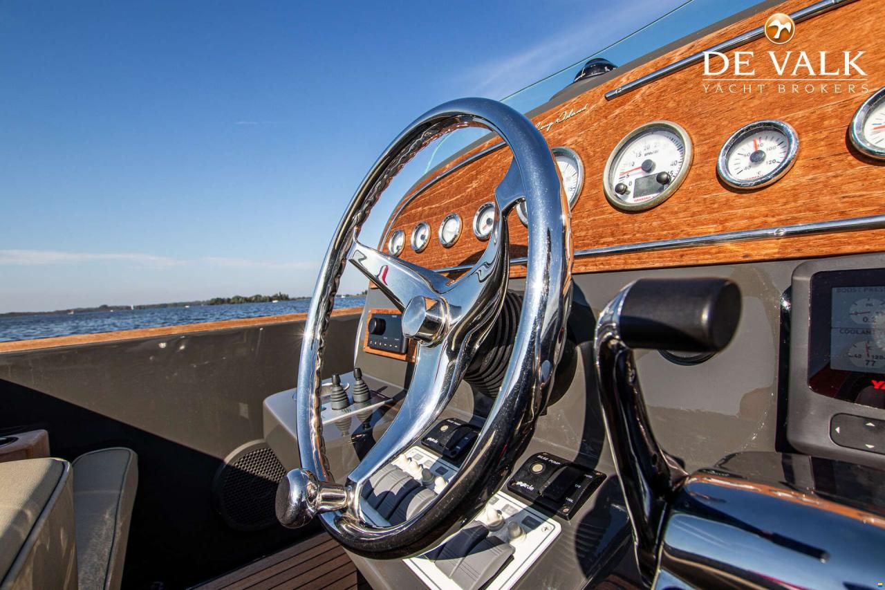 Long Island 28 Sportsman