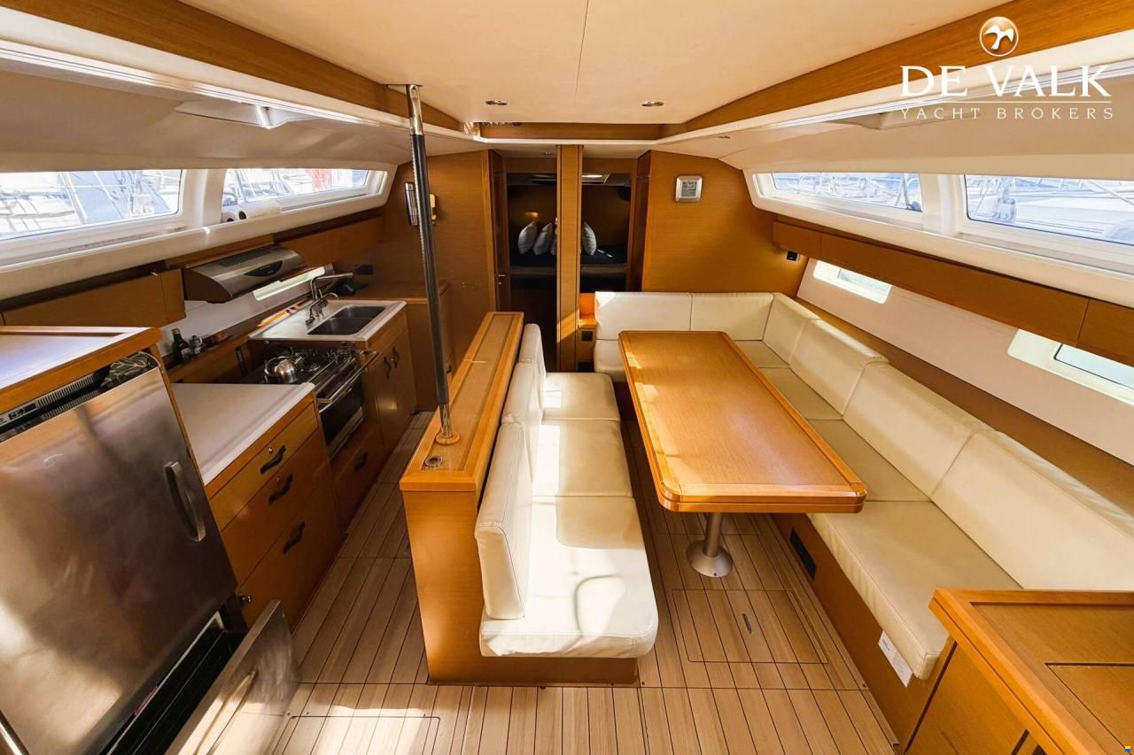 Jeanneau 54