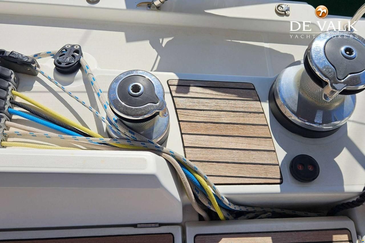 Jeanneau 54
