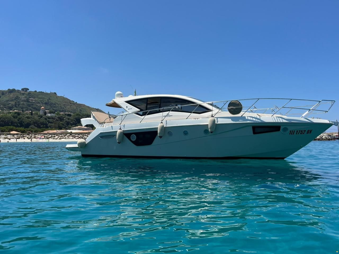 Cranchi M44 Hard Top