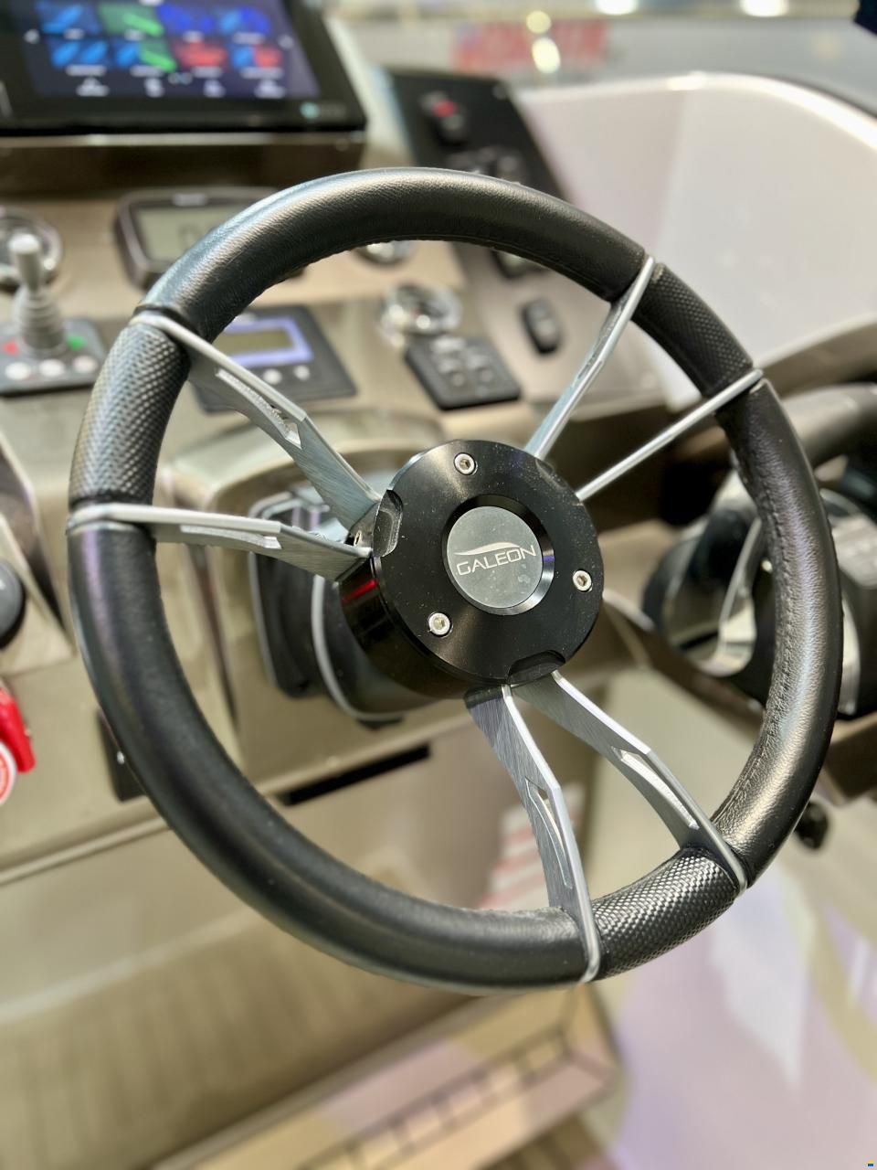 Galeon 305 HT