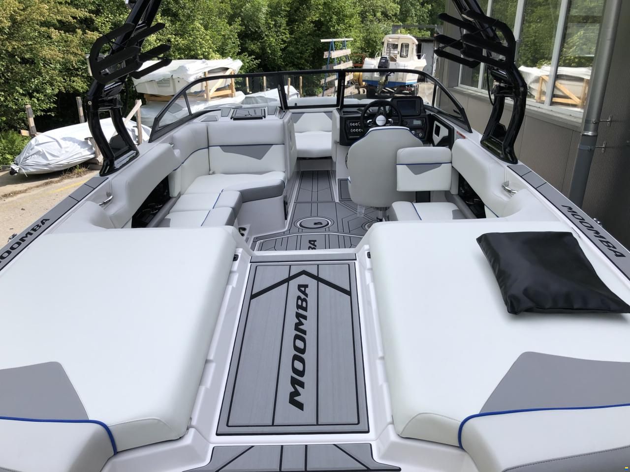 Moomba Kaiyen