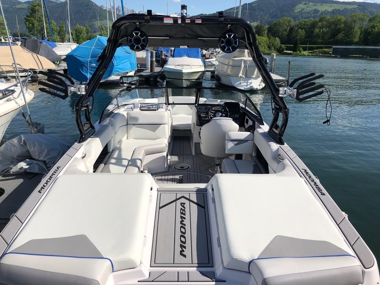 Moomba Kaiyen