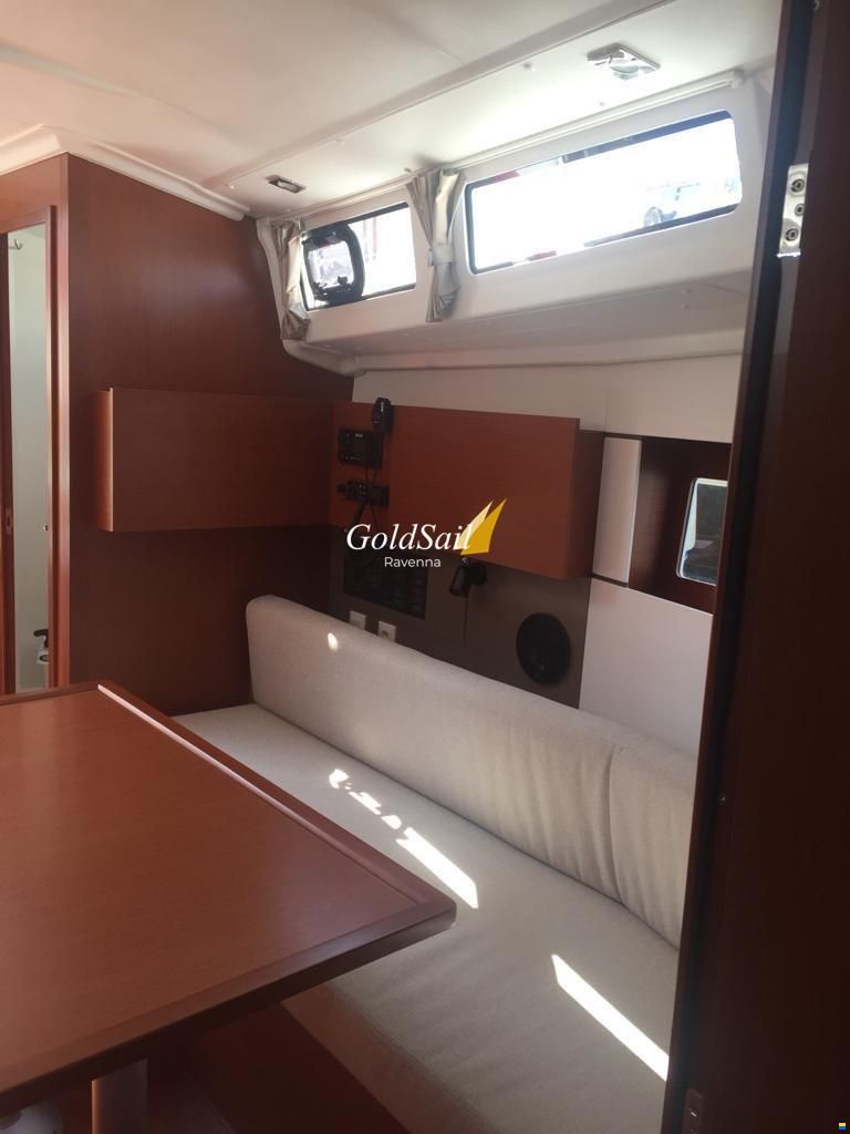 Beneteau Oceanis 38.1
