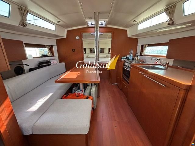 Beneteau Oceanis 38.1