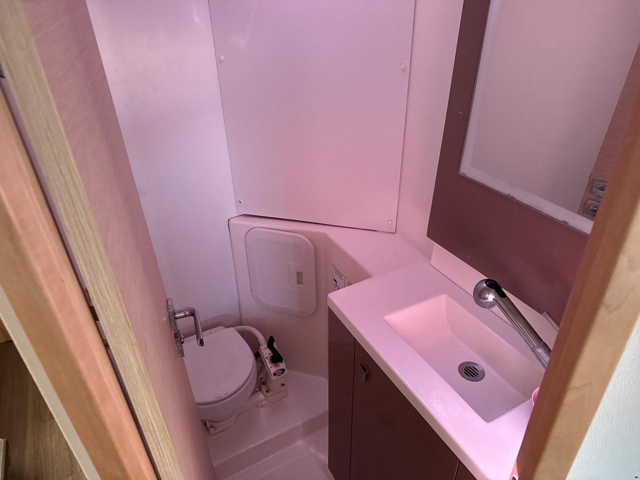 Fountaine Pajot Lucia 40