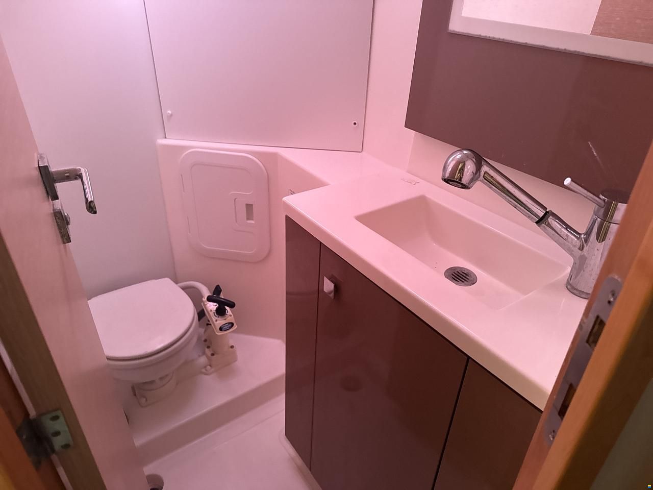 Fountaine Pajot Lucia 40