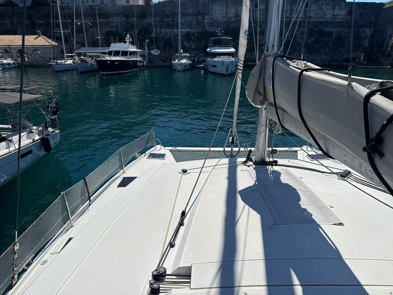 Fountaine Pajot Lucia 40