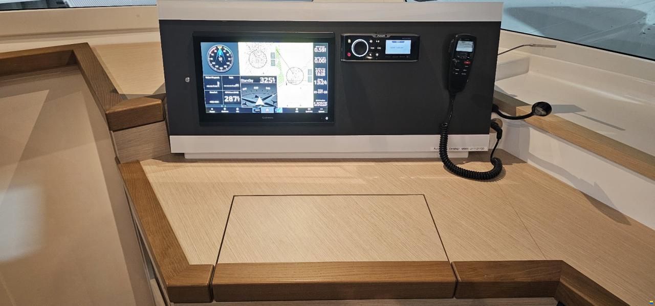 Fountaine Pajot Lucia 40